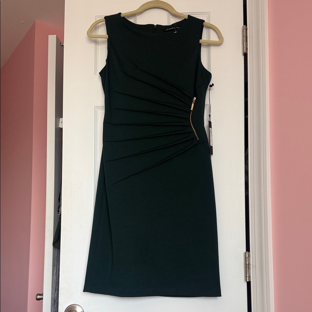 Ivanka Trump Dark Green Sleeveless Pleat-Detail Sheath Dress with Gold Zip